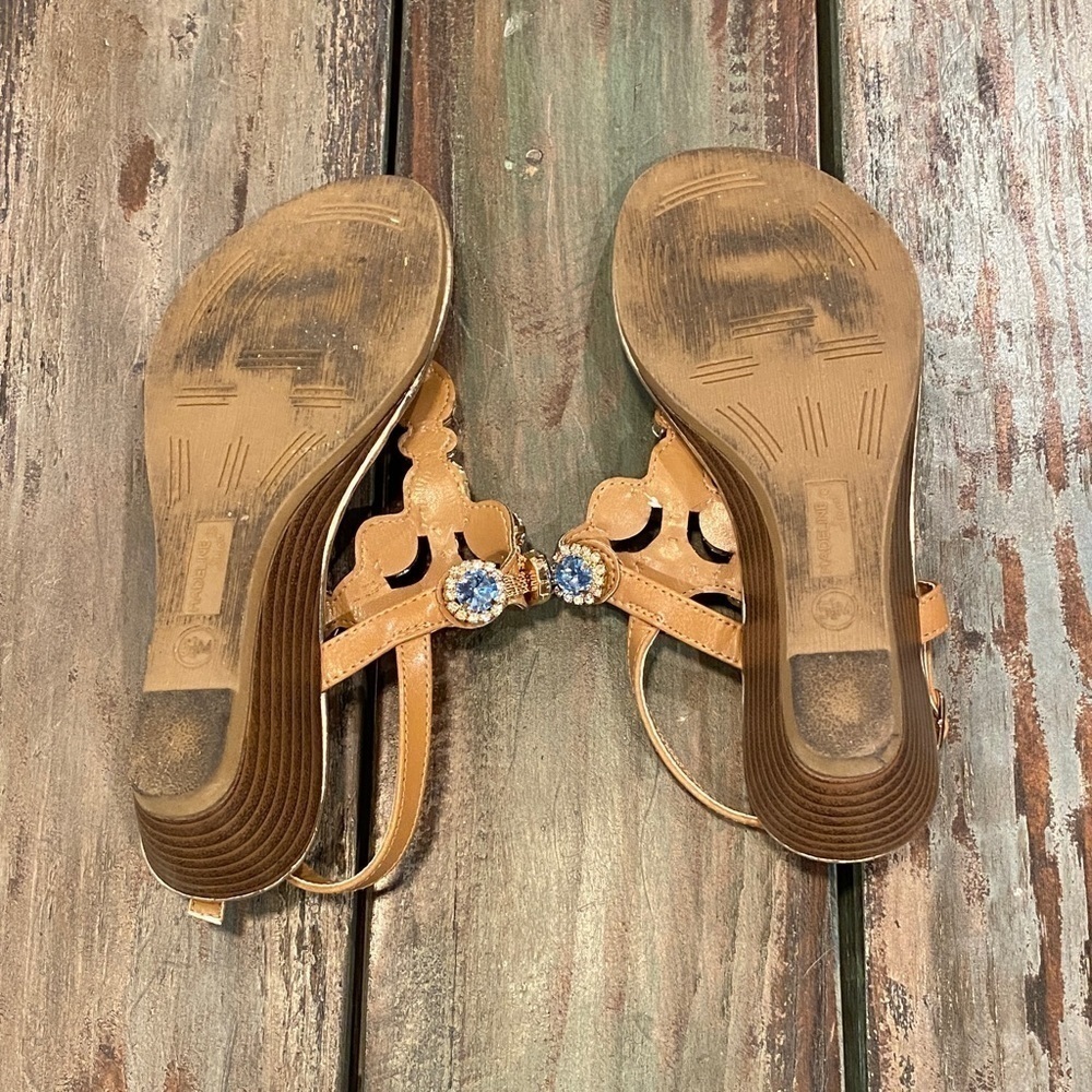 Madeline Stuart MsPinky Bling Faux Rhinestone Gemstone Flip Flop Sandals Sz 5.5 - Picture 10 of 10